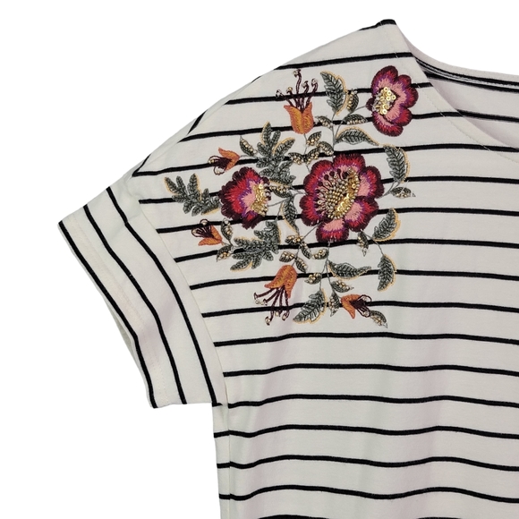 Chico White Breton Stripe Floral Embroidered Sequins Shirt Women's Size XSA - Picture 2 of 8